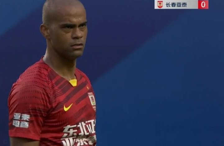 盖伊重伤；杨翼：申花需做好夏窗召回外租前锋阿苏埃的预案