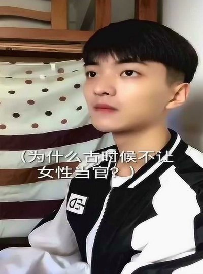 董路青训争议：小将成长何以破