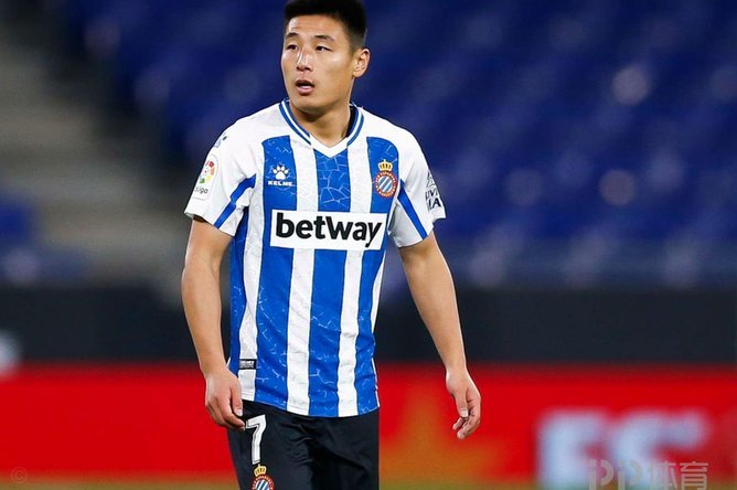 FC27评分：邵子钦71分登顶，武磊降至铜卡