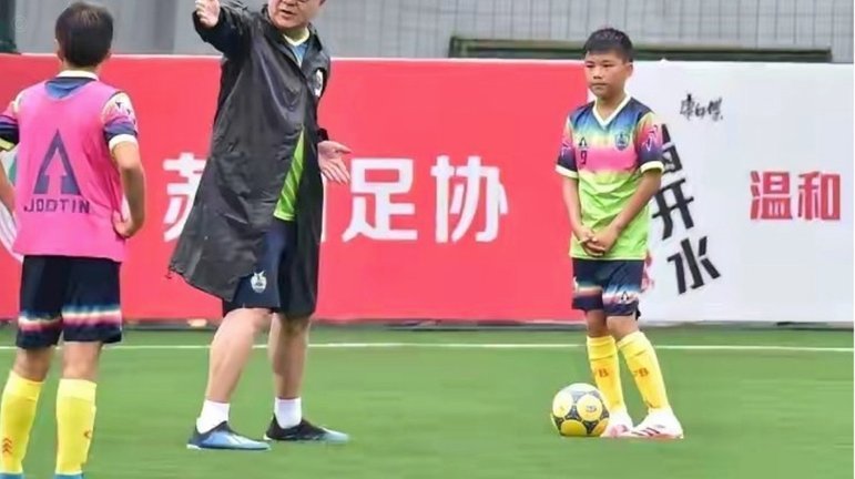 足球小将：球探只看了10秒