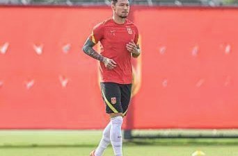 张玉宁力保八强中国男足平阿联酋晋级亚运会